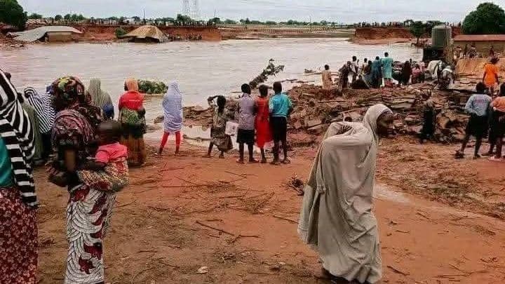 Niger flood: 200 bodies recovered, 1,000 still missing