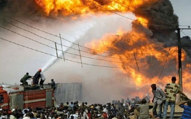 Fire outbreak in Lagos estate