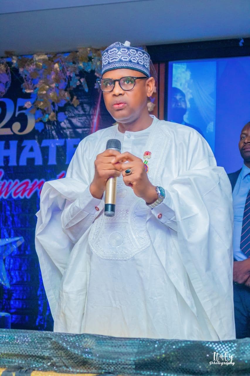 Goronyo Applauds Excellence, Youth Impact at 2025 Caliphate Icon Awards