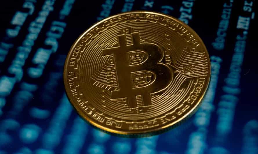 Bitcoin hits record high above $124,000