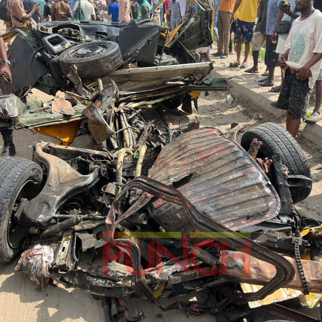 Multiple vehicle crash causes gridlock on Lagos-Ibadan Expressway
