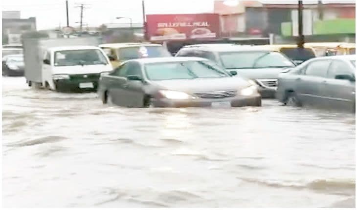 Gridlock as flash floods take over Lagos roads, paralyse business activities