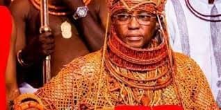 Peller controversy: More trouble as Queen Ewuare hits back at Edo palace chiefs