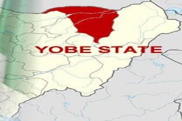 Inmate escapes as vehicle conveying prisoners crashes in Yobe