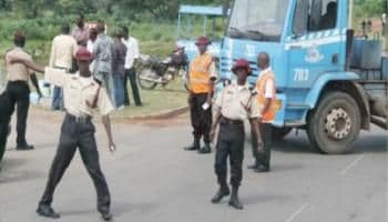Man dies, wife injured as truck crushes car in Lagos