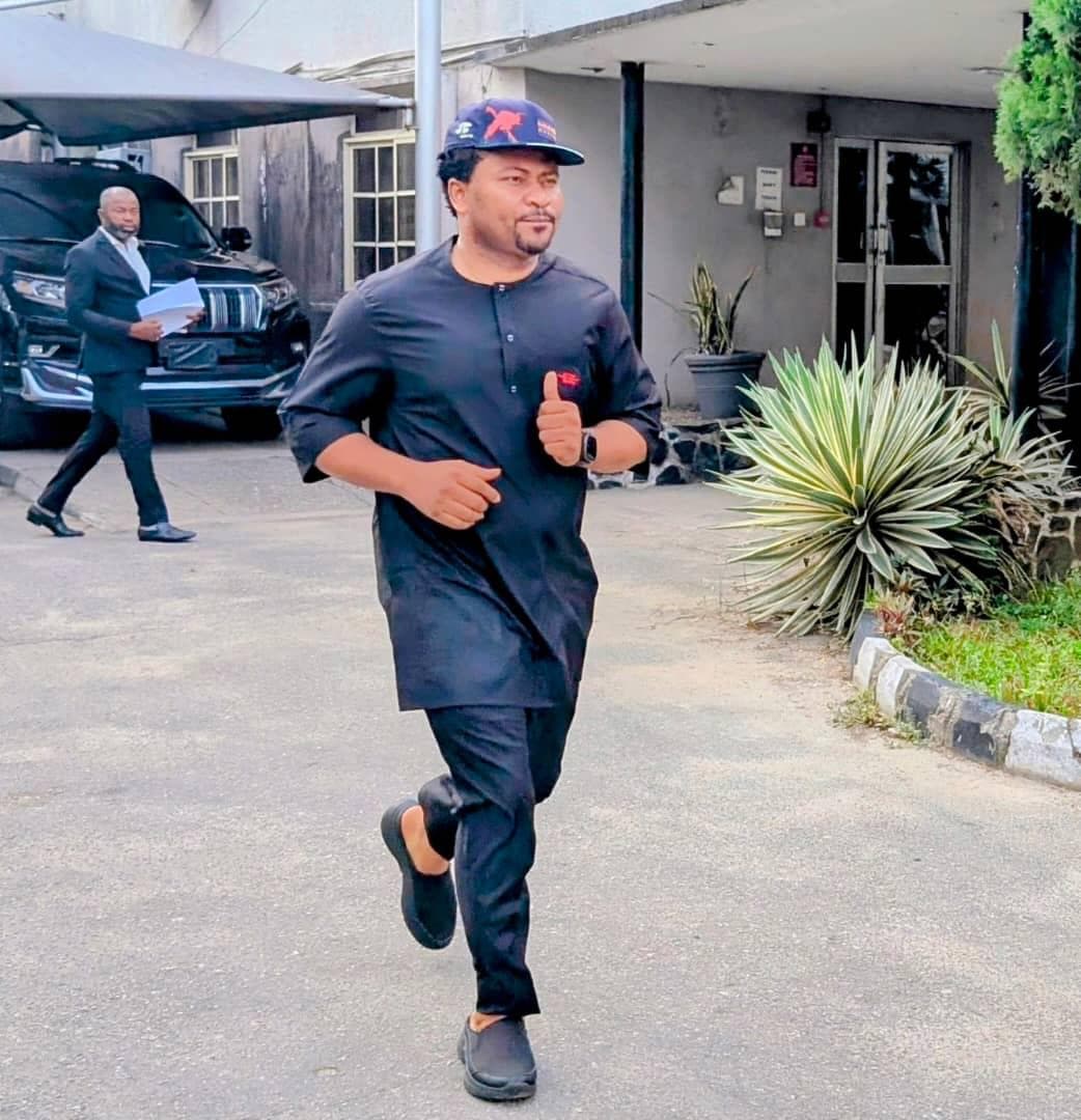 Fraud case: Mercy Chinwo’s ex-manager, EeZeeTee, gets N20m bail